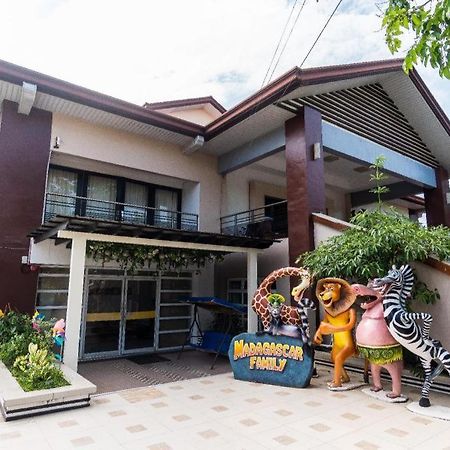 Quezon Premier Hotel - Candelaria Candelaria  Luaran gambar