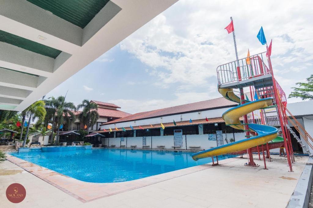 Quezon Premier Hotel - Candelaria Candelaria  Luaran gambar