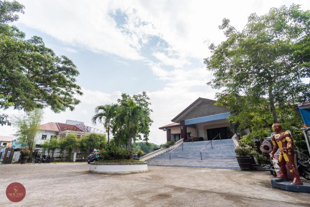 Quezon Premier Hotel - Candelaria Candelaria  Luaran gambar