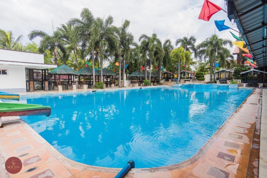 Quezon Premier Hotel - Candelaria Candelaria  Luaran gambar